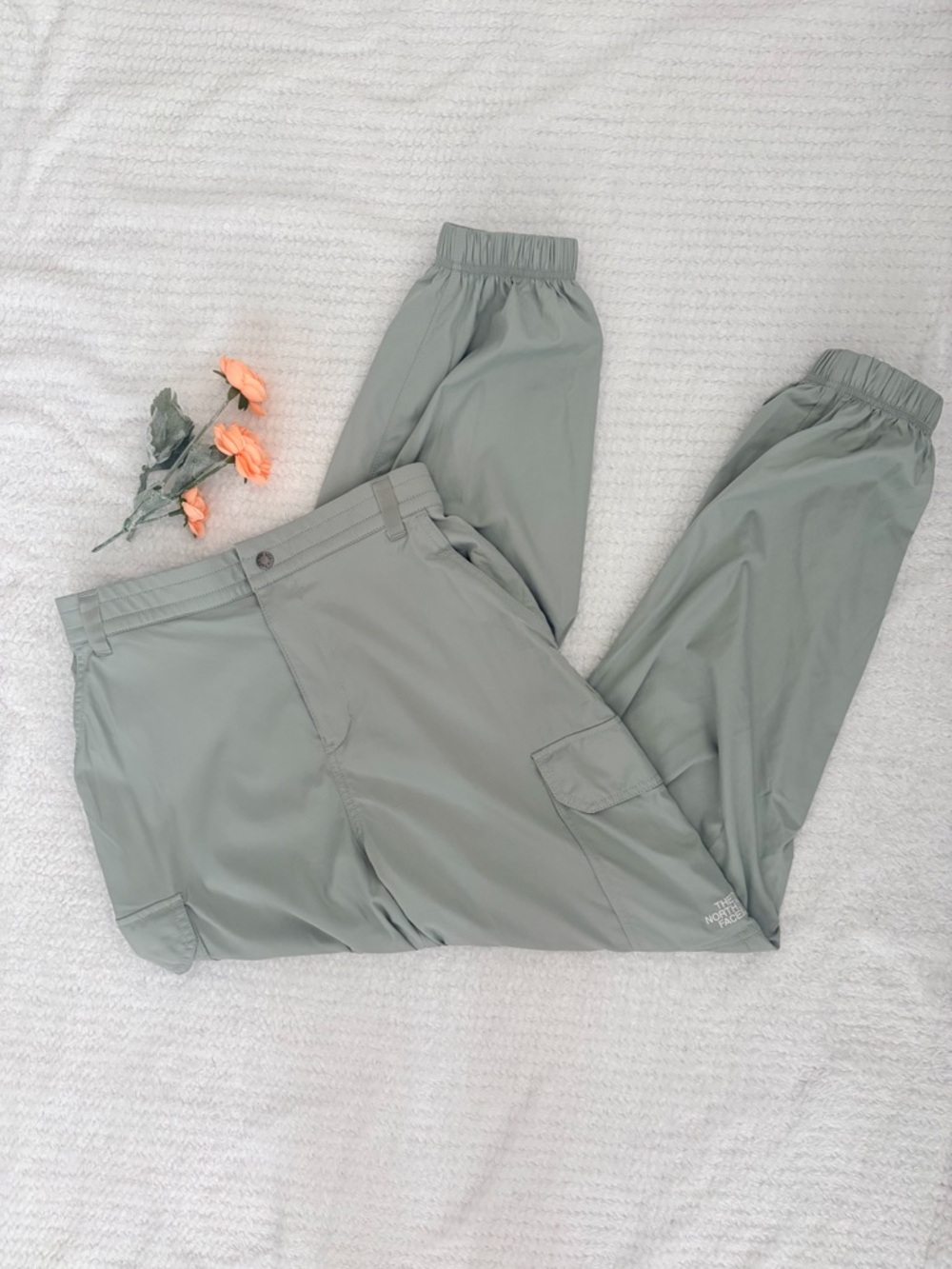 NWT The North Face Karakash Cargo Pants Green High Waist 8 Casual Wear Gorpcore